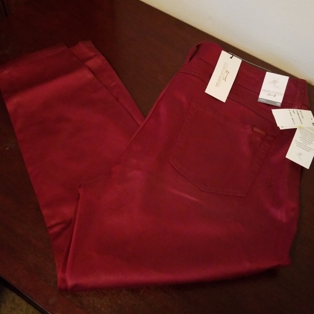 Melissa McCarthy red cropped jeans